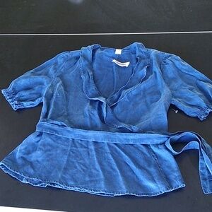 Old Navy Chambray Wrap Blouse Top Size M NWT